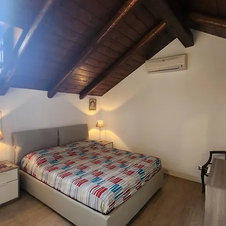 Sea Lux Loft * Syracuse