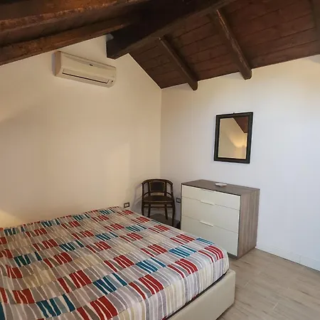 Sea Lux Loft * Syracuse