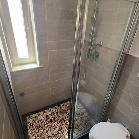 Sea Lux Loft * Syracuse