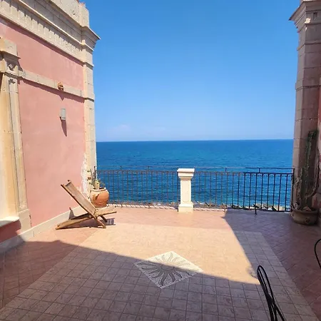 Apartment Sea Lux Loft *